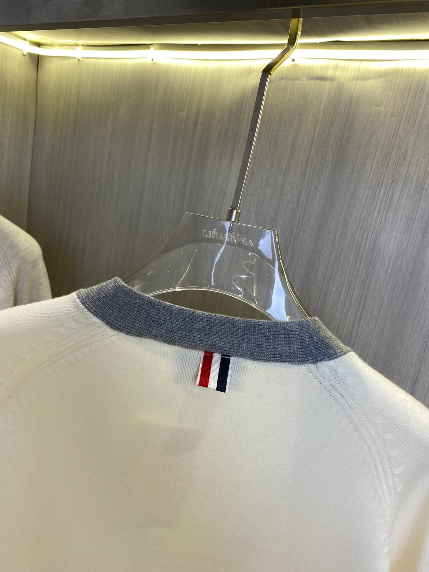 🔥🔥p150 Thom Browne ➡️ TBClassic Classic Quality⚠️ ， ， ， ， ❗️❗️ ， ！ TBSeries ， ， ！ ： White Size:M L XL XXL